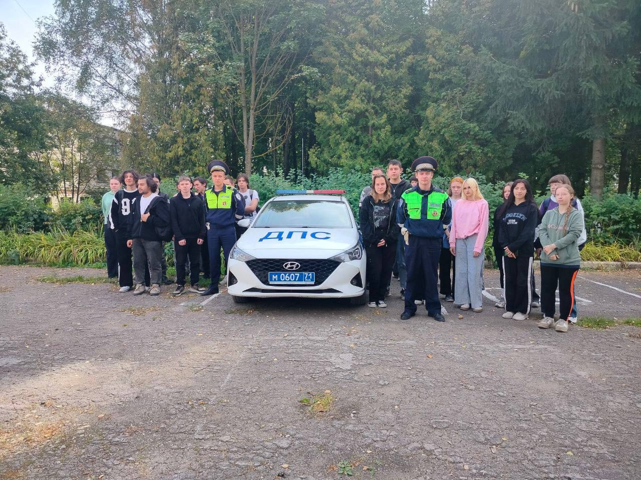 Внимание, дорога! 🚦 #ТСХК_Венев за безопасность на дорогах!

18 сентября 2025 года в #ТСХК_Венев про...