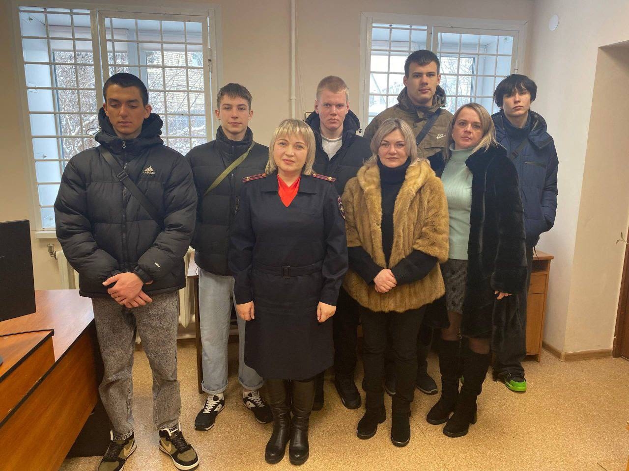 👮Студенческий десант в действии: Знакомство с работой ОПДН

В Веневском районе стартовала ежегодная ...