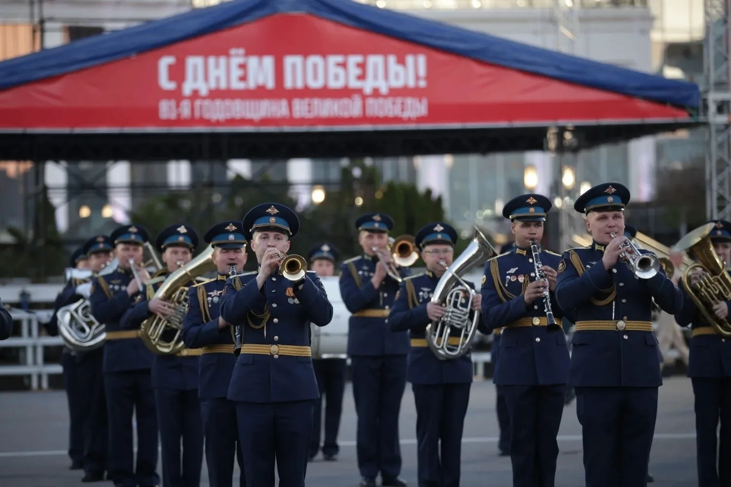 Парад Победы в прямом эфире🎗

Включайте трансляцию на любой удобной площадке:
• личная страница глав...