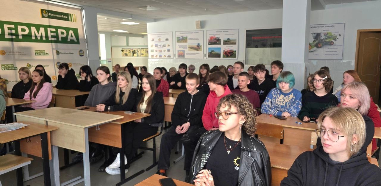 👩‍💼 Студенты выпускных курсов погрузились в атмосферу профессионального общения и приобрели ценные з...